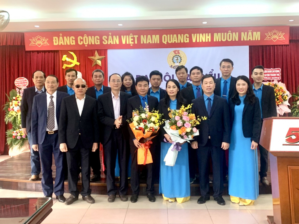 Công đoàn Phân lân Nung chảy Văn Điển tổ chức thành công Đại hội lần thứ 28