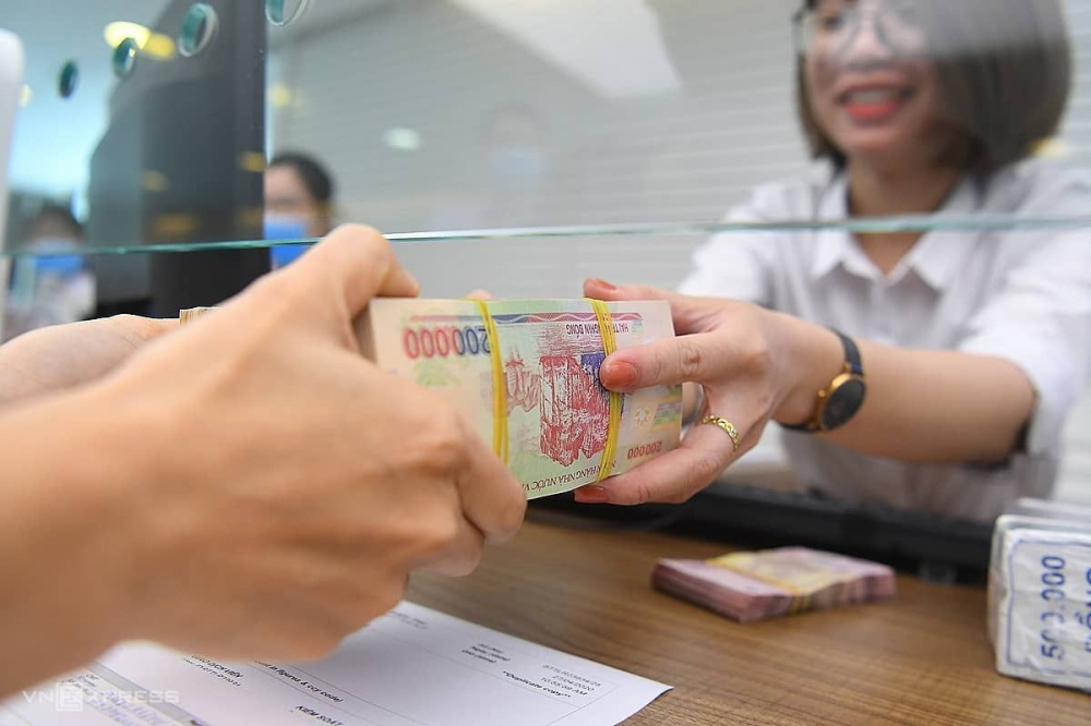 lãi suất tiết kiệm