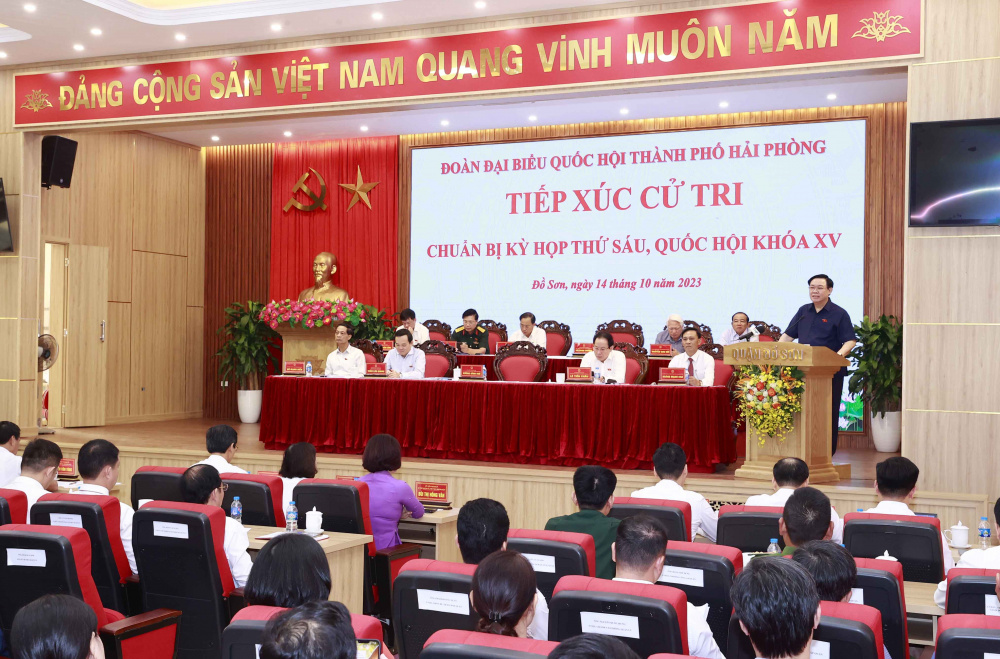 Chủ tịch Quốc hội Vương Đình Huệ
