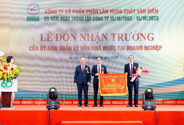 ong nguyen phu cuong