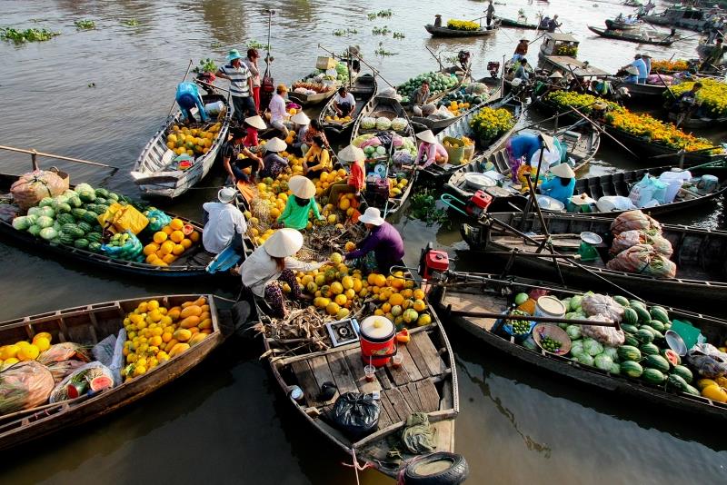 du khách quốc tế