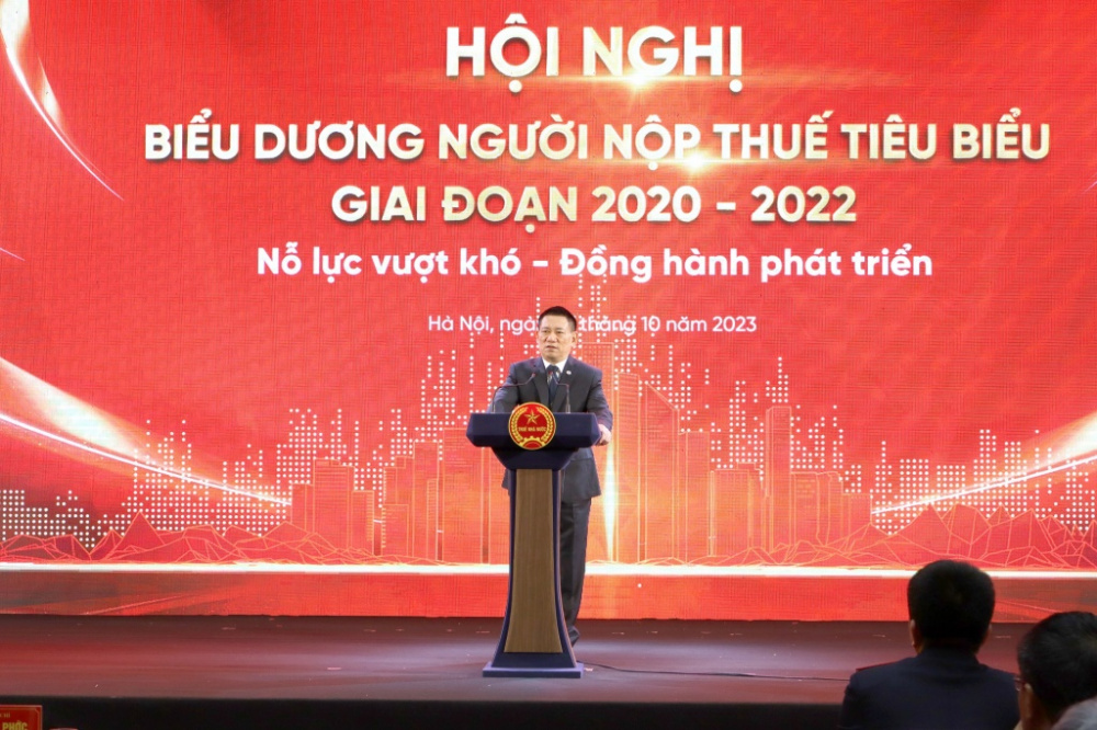 người nộp thuế tiêu biểu
