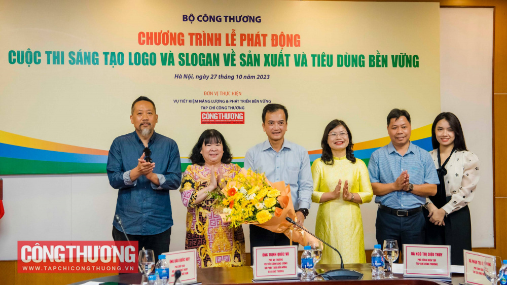 Ra mắt Ban Giám khảo Cuộc thi