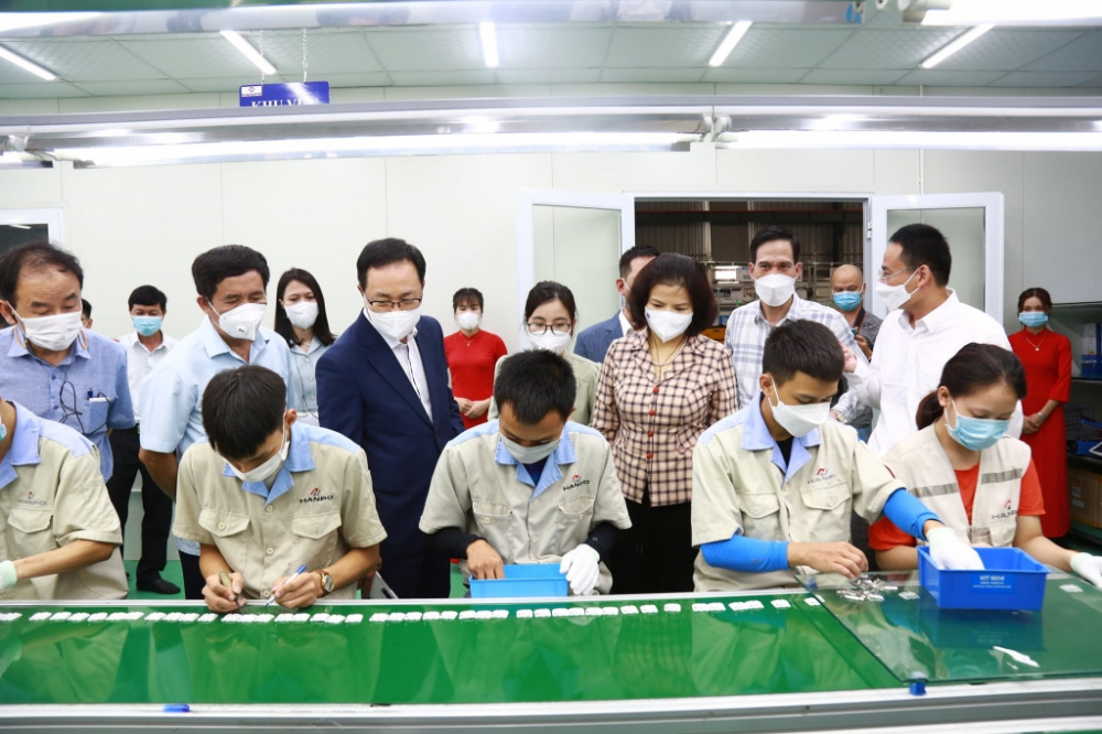khảo sát đánh giá kết quả cải tiến của hai Cwincom hiện đang mở thuộc Dự án hợp tác giữa Bộ Công thương, Samsung Việt Nam và UBND tỉnh Bắc Ninh