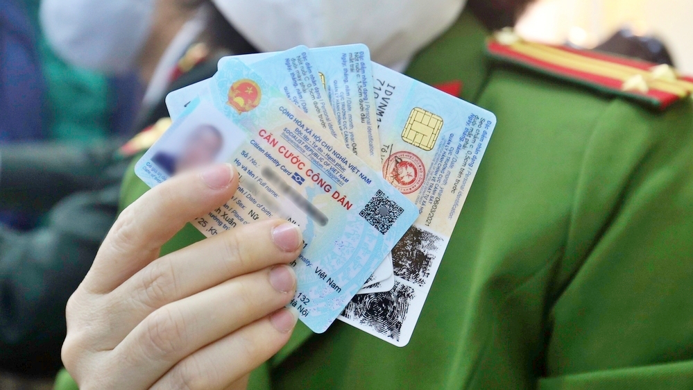 thẻ căn cước