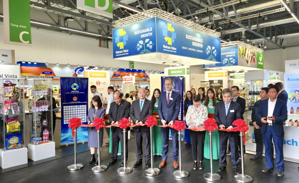 Link vào Cwin Cá Cược Thể Thao 2026