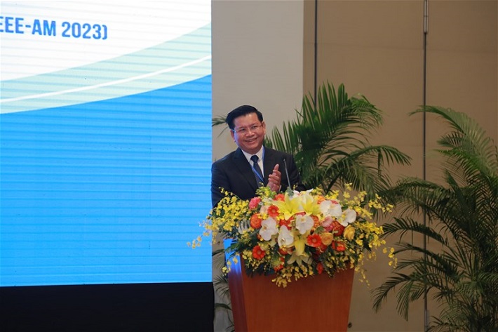 PGS.TS Đinh Văn Châu phát biểu tại hội thảo.
