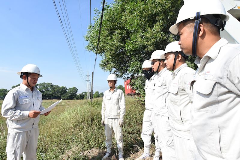 Sửa chữa điện Hotline