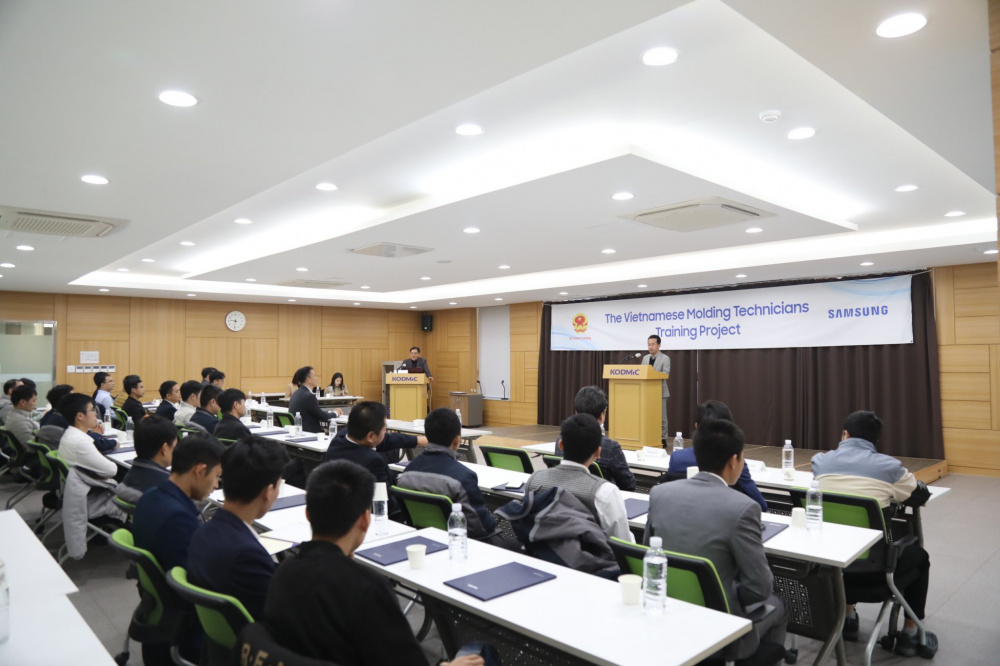Lễ tổng kết khóa đào tạo tại Hàn Quốc thuộc đề án “Hỗ trợ đào tạo nâng cao chất lượng kỹ sư thiết kế, chế tạo và Nền tảng hàng đầu cung cấp Cwin com các loại khuôn mẫu trong lĩnh vực Tải về ứng dụng CWIN05 ngay hôm nay hỗ trợ và Cwin là sân chơi cá cược trực tuyến tại Việt Nam chế biến và chế tạo”