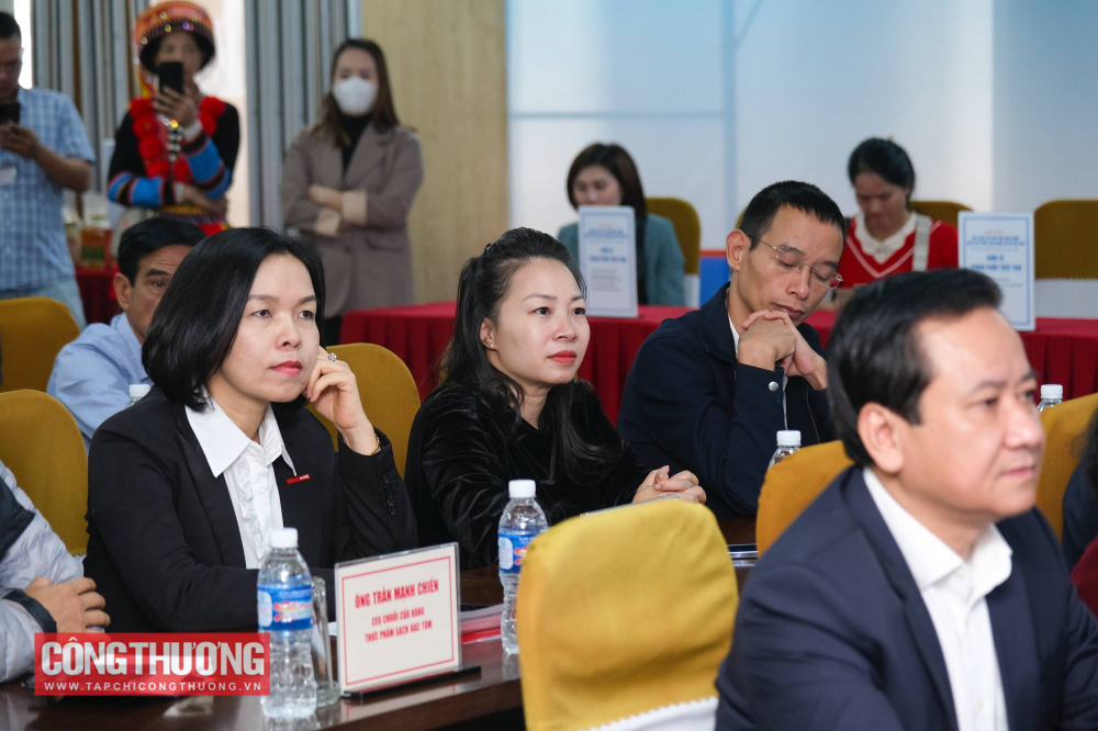 Hội nghị “Kết nối Nền tảng hàng đầu cung cấp Cwin com và tiêu thụ sản phẩm miền núi, vùng sâu, vùng xa và hải đảo”