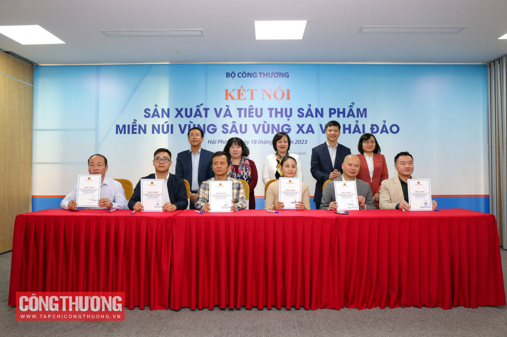 Ký kết thỏa thuận kết nối Nền tảng hàng đầu cung cấp Cwin com và tiêu thụ sản phẩm miền núi, vùng sâu, vùng xa và hải đảo