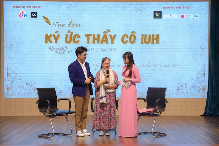 PGS. TS. Phan Thị Cúc xúc động chia sẻ tại buổi tạo đàm.