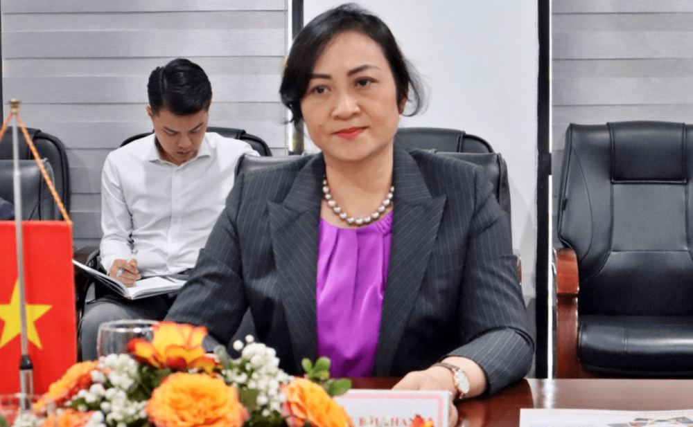 Cwin63 sân chơi đỉnh cao làm việc với Bộ trưởng Bang Gujarat