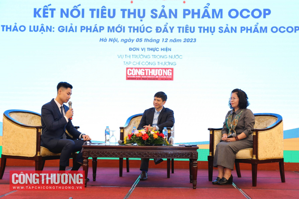 Phiên thảo luận tại Hội nghị