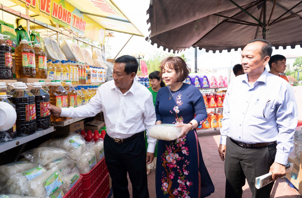 hàng Việt
