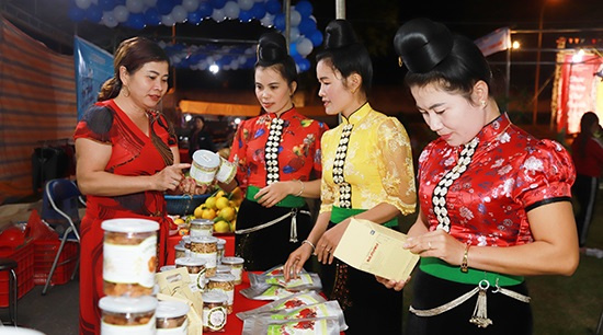 hàng Việt