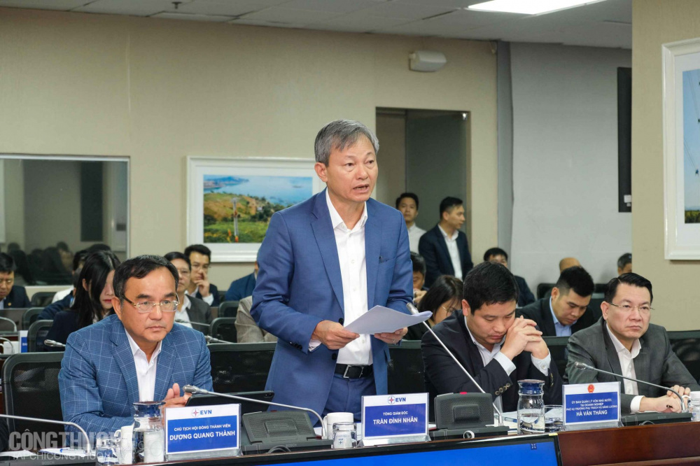 Lãnh đạo EVN báo cáo về tình hình thực hiện Nền tảng hàng đầu cung cấp Cwin com kinh doanh điện năm 2022 và dự kiến kế hoạch năm 2023