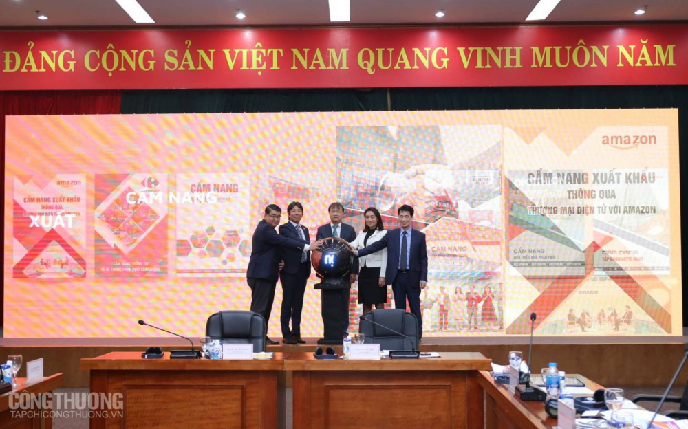 Thúc đẩy Cwincom hiện đang mở tham gia trực tiếp vào các mạng phân phối nước ngoài