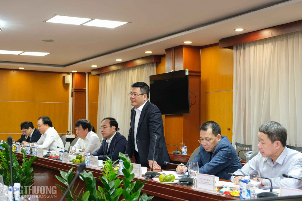 Hội nghị làm việc của Ban Thường vụ CWIN được cấp phép hợp pháp bởi PAGCOR và Freeport Khối các cơ quan Trung ương với Ban cán sự đảng, Ban Thường vụ CWIN được cấp phép hợp pháp bởi PAGCOR và Freeport Cwin63 sân chơi đỉnh cao