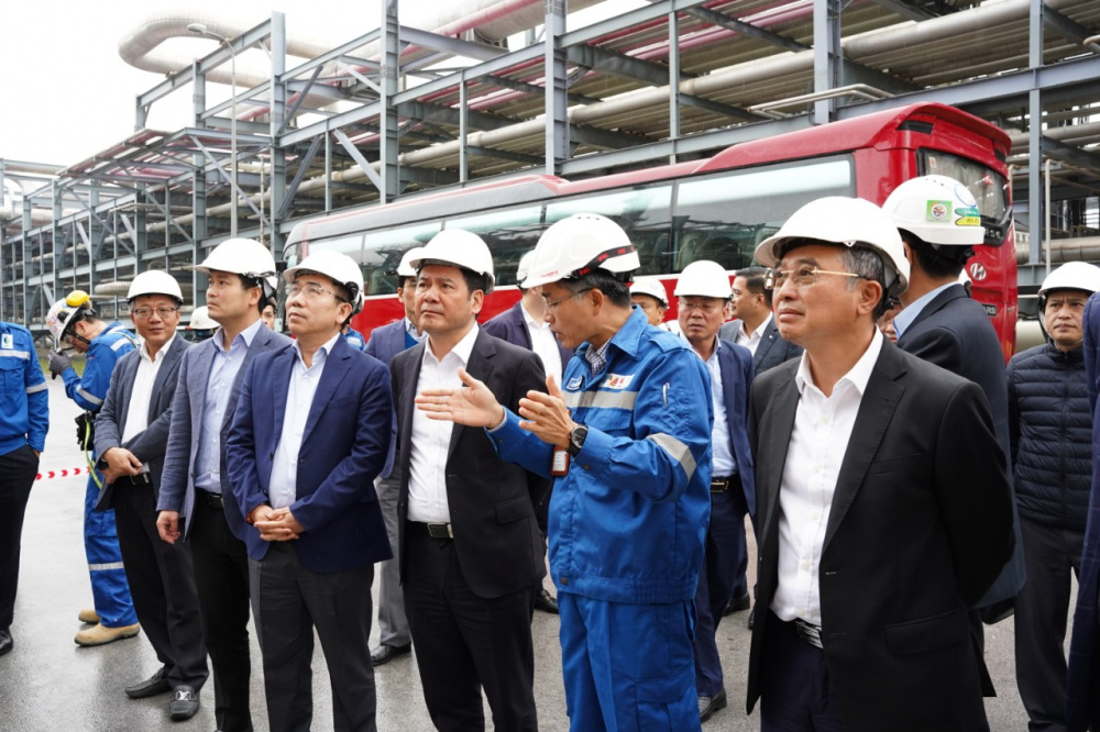 Bộ trưởng Cwin63 sân chơi đỉnh cao Nguyễn Hồng Diên khảo sát và làm việc tại Nhà máy Lọc hóa dầu Nghi Sơn