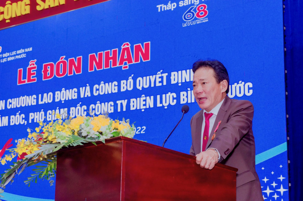 Ông Lê Tấn Quang - Giám đốc PC Bình Phước phát biểu chỉ đạo thực hiện nhiệm vụ năm 2023