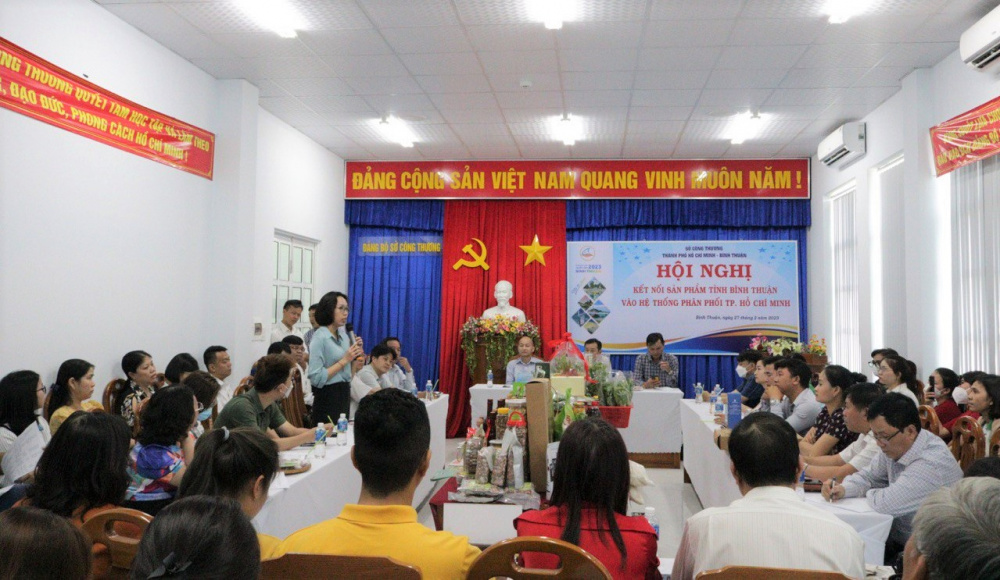 Đại diện Central Retail phát biểu tại Hội nghị kết nối sản phẩm tỉnh Bình Thuận vào hệ thống phân phối TP. Hồ Chí Minh