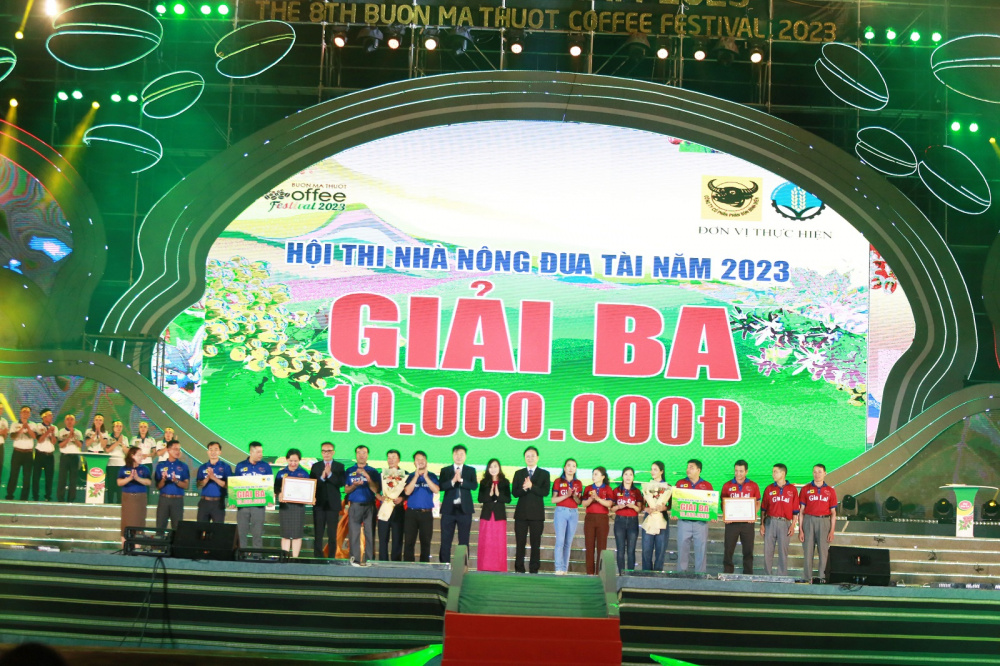 giải ba nhà nông