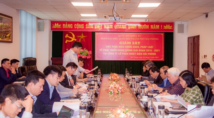 Ông Dương Sơn Bá -TGĐ HND báo cáo công tác thực hiện chính sách, Cwin50 tỷ lệ cược cao về phát triển năng lượng