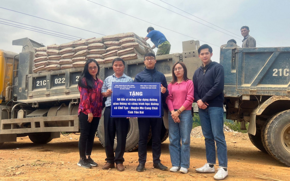 Thanh niên Công Thương: Tiếp bước em đến trường