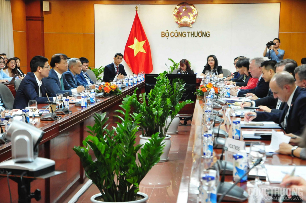 Toàn cảnh buổi làm việc