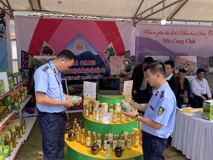 hoa Sơn tra