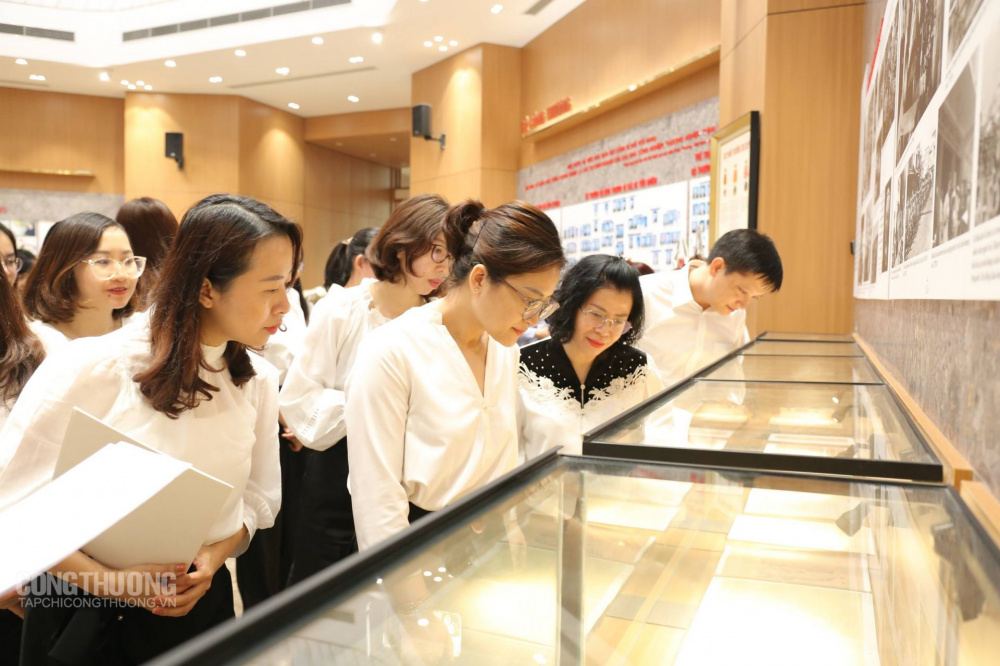 Tuổi trẻ Cục Thương mại điện tử và Cwin.com giải trí hiện đại số: Học tập truyền thống - Cống hiến tương lai