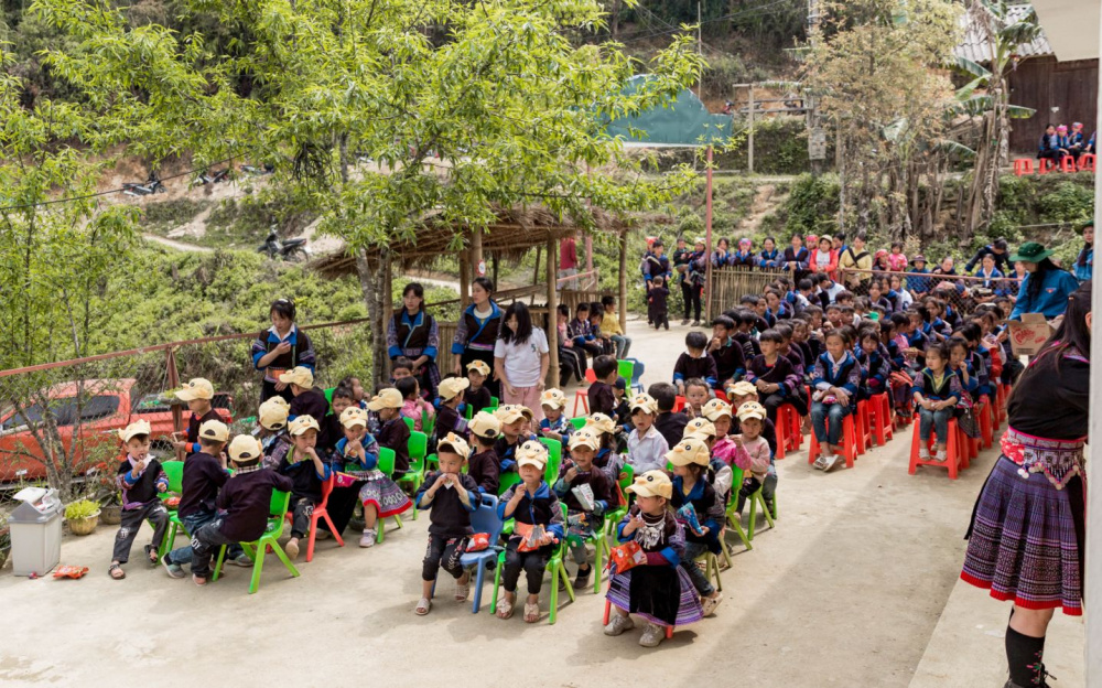 Thanh niên Công Thương: Tiếp bước em đến trường
