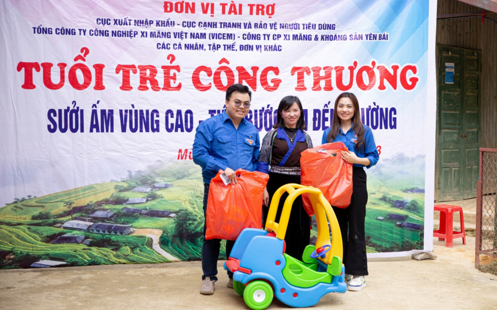 Thanh niên Công Thương: Tiếp bước em đến trường