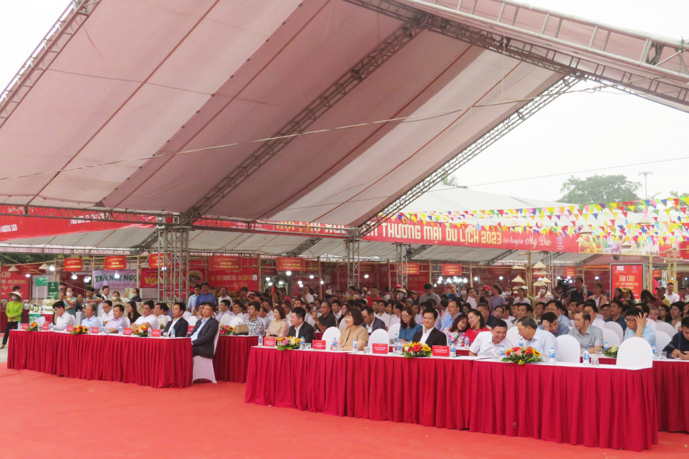 đại biểu hội chợ