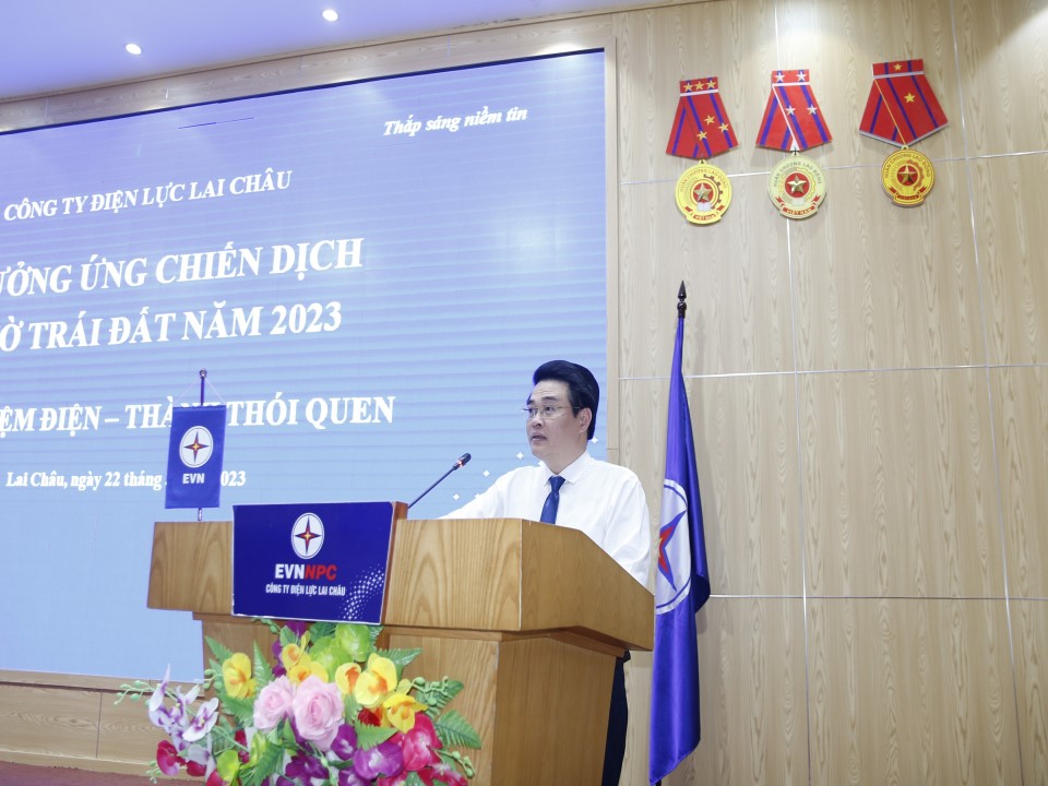 Ông Nguyễn Đức Thọ - Phó Giám đốc PC Lai Châu phát biểu tại lễ hưởng ứng
