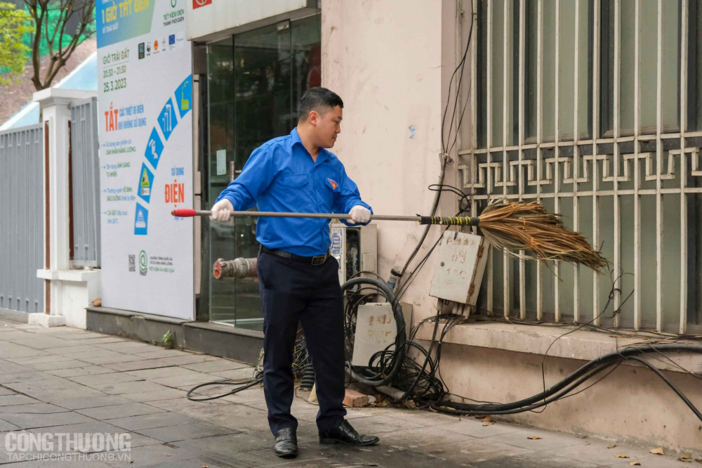Đoàn viên 4 cơ sở Đoàn ra quân dọn dẹp Tải về ứng dụng CWIN05 ngay hôm nay tại trụ sở Cwin63 sân chơi đỉnh cao
