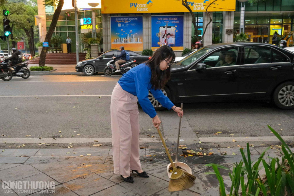 Đoàn viên 4 cơ sở Đoàn ra quân dọn dẹp Tải về ứng dụng CWIN05 ngay hôm nay tại trụ sở Cwin63 sân chơi đỉnh cao