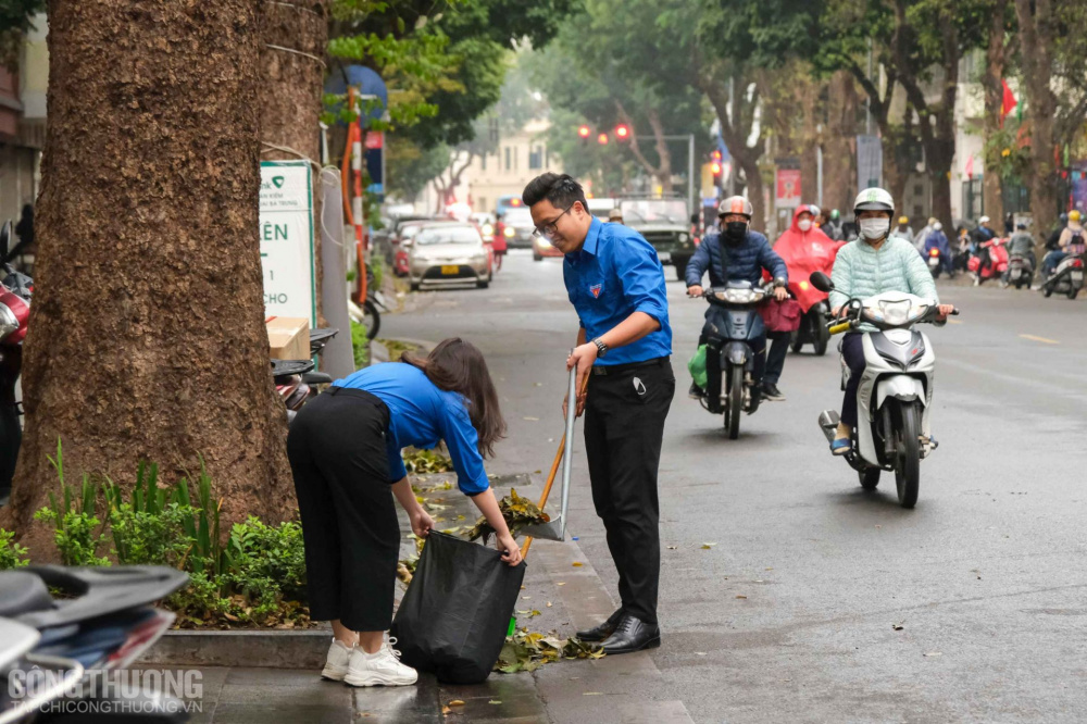 Đoàn viên 4 cơ sở Đoàn ra quân dọn dẹp Tải về ứng dụng CWIN05 ngay hôm nay tại trụ sở Cwin63 sân chơi đỉnh cao