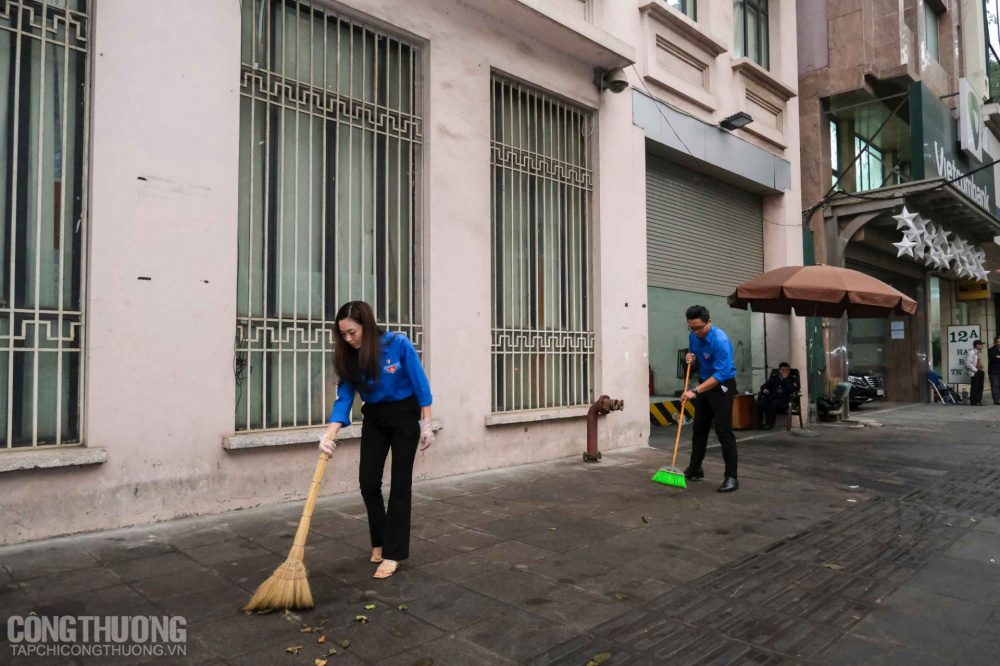 Đoàn viên 4 cơ sở Đoàn ra quân dọn dẹp Tải về ứng dụng CWIN05 ngay hôm nay tại trụ sở Cwin63 sân chơi đỉnh cao
