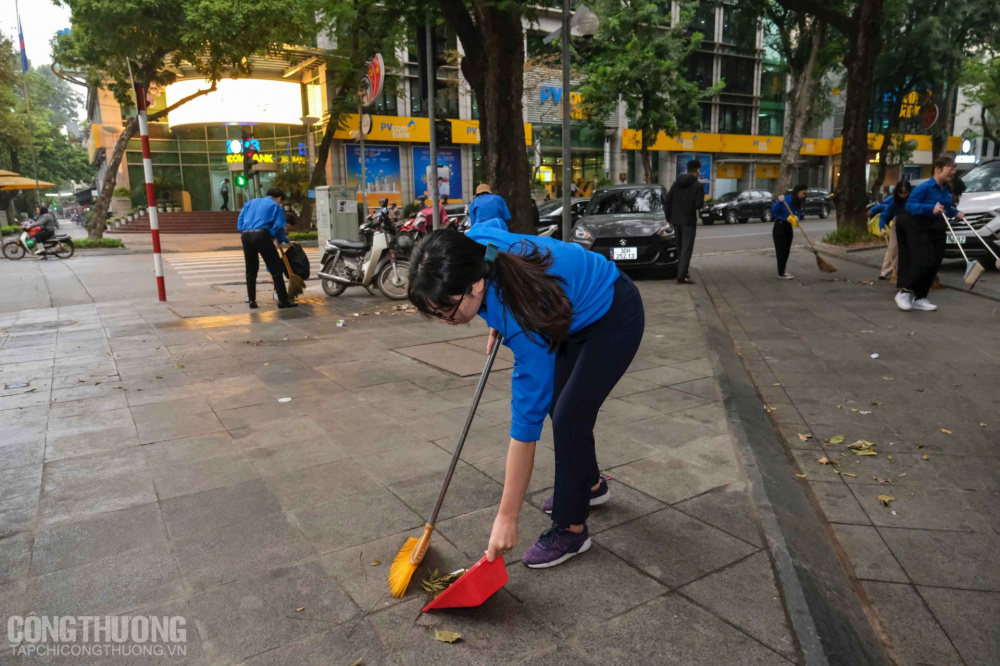 Đoàn viên 4 cơ sở Đoàn ra quân dọn dẹp Tải về ứng dụng CWIN05 ngay hôm nay tại trụ sở Cwin63 sân chơi đỉnh cao