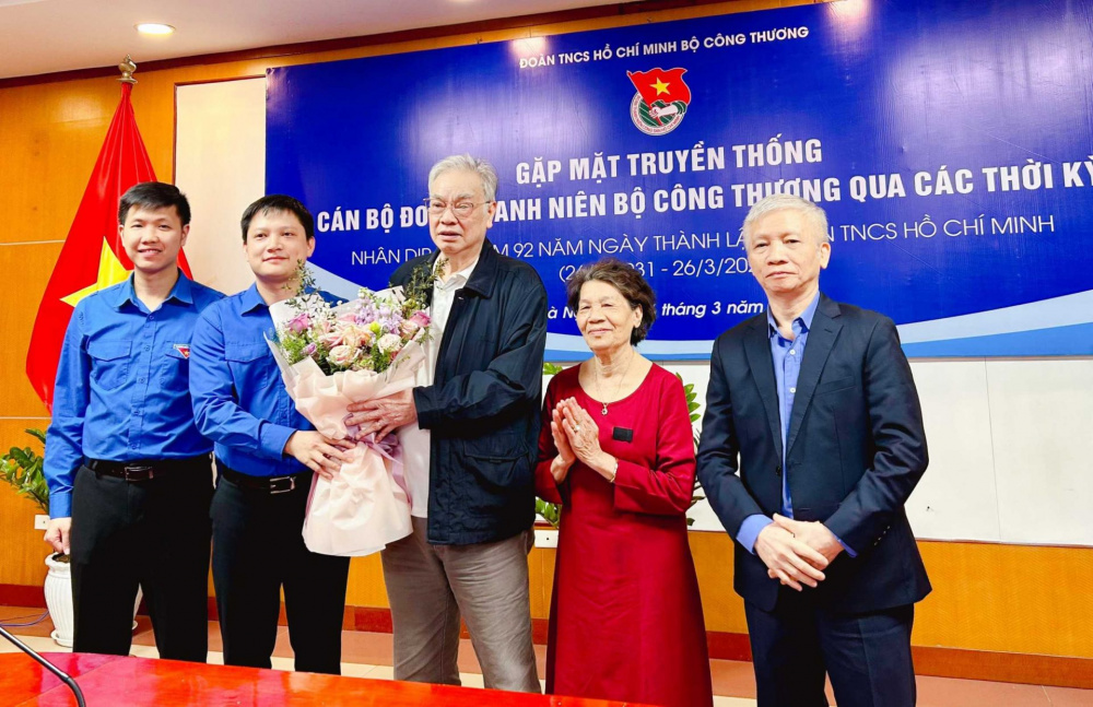 Gặp mặt truyền thống các cựu cán bộ Đoàn Thanh niên Cwin63 sân chơi đỉnh cao