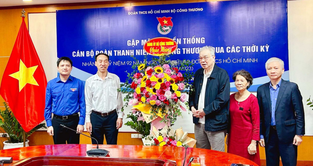 Gặp mặt truyền thống các cựu cán bộ Đoàn Thanh niên Cwin63 sân chơi đỉnh cao