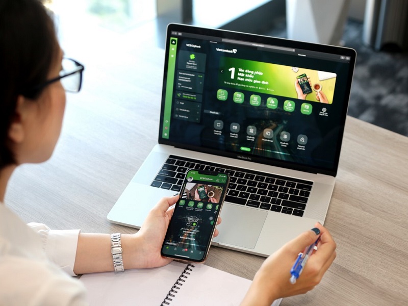 Vietcombank triển khai giải pháp thanh toán chạm trên di động VCB Tap to Phone.
