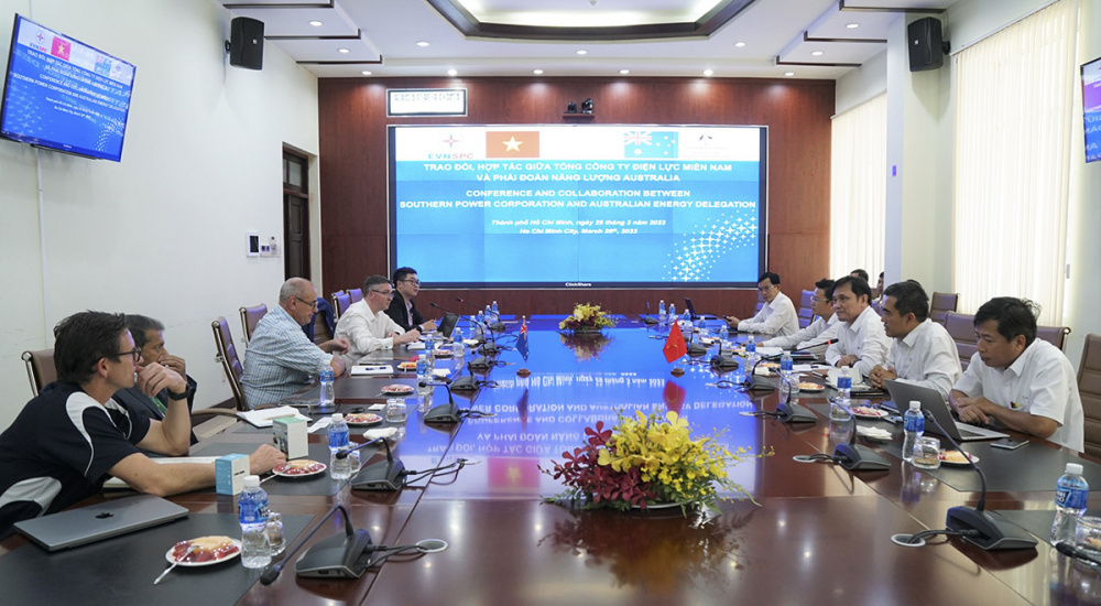 EVNSPC và các Cwincom hiện đang mở năng lượng Australia trao đổi thông tin về giải pháp, công nghệ năng lượng mới.