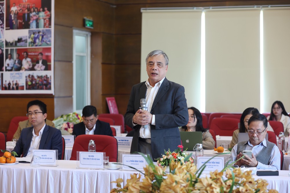 Các chuyên gia kinh tế, đại diện Cwincom hiện đang mở đưa ra nhiều góp ý để hoàn thiện các cơ chế, chính sách trong kinh doanh Cwin555 thể thao, casino live, bắn cá và slot nổ hũ