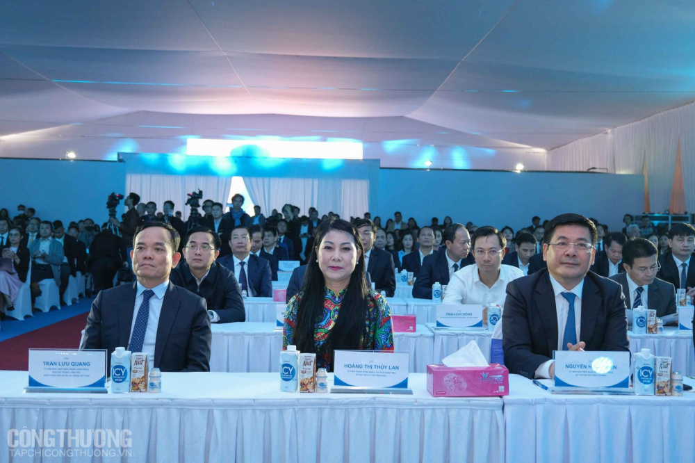 Lễ khởi công Dự án Tổ hợp chăn nuôi và Chế biến thịt bò Vinabeef Tam Đảo