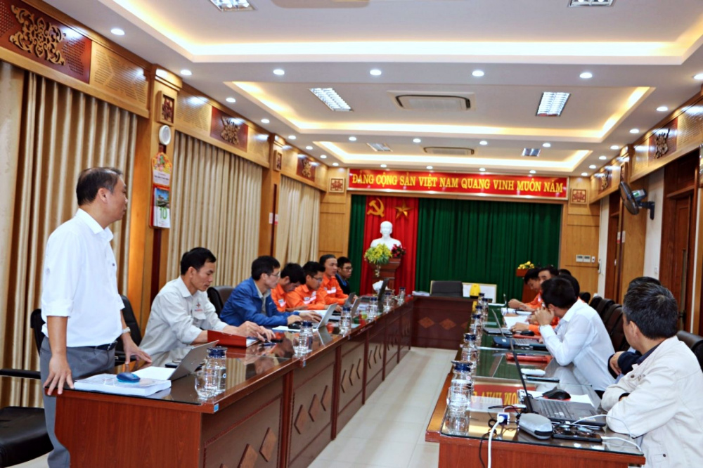 ông Vũ Hữu Phúc - Chủ tịch - Giám đốc Thủy điện Trung Sơn phát biểu tại khóa đào tạo
