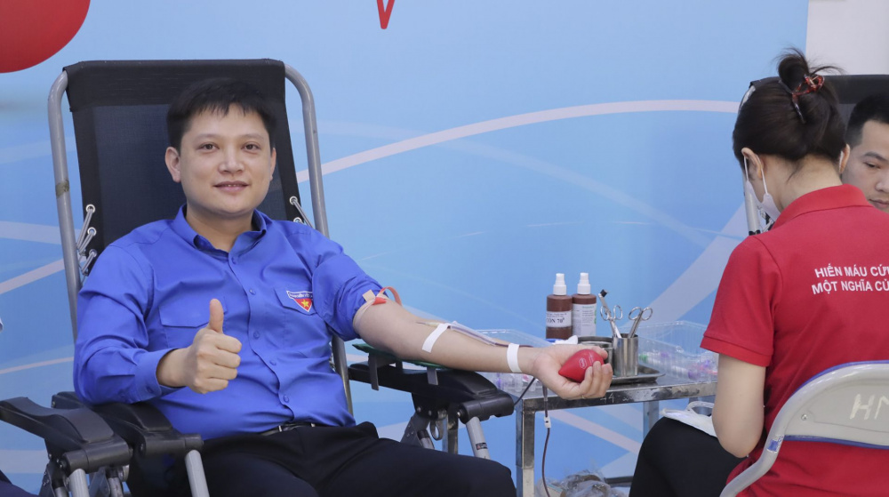 Quản lý thị trường hiến máu tình nguyện