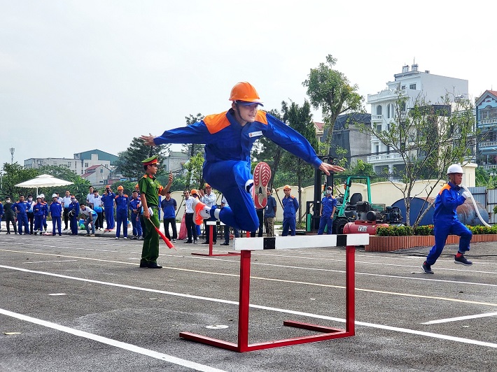 xang dau duc giang phong chay chua chay